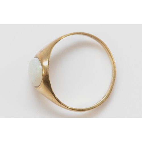 42 - A 9ct gold cabochon cut opal signet ring, bezel set, I, 1.3g