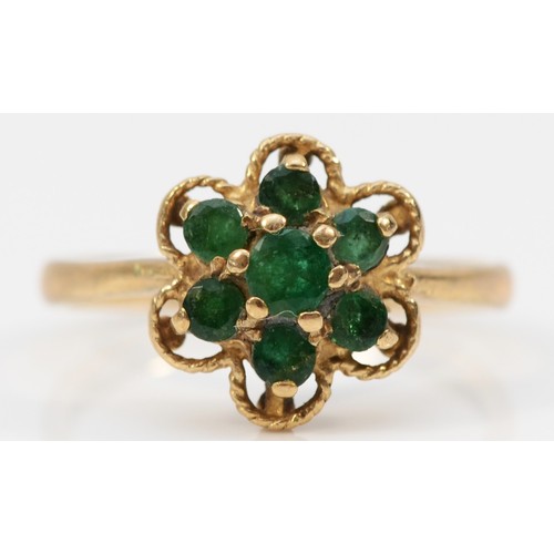 92 - A 9ct gold emerald cluster ring, N, 2.6g