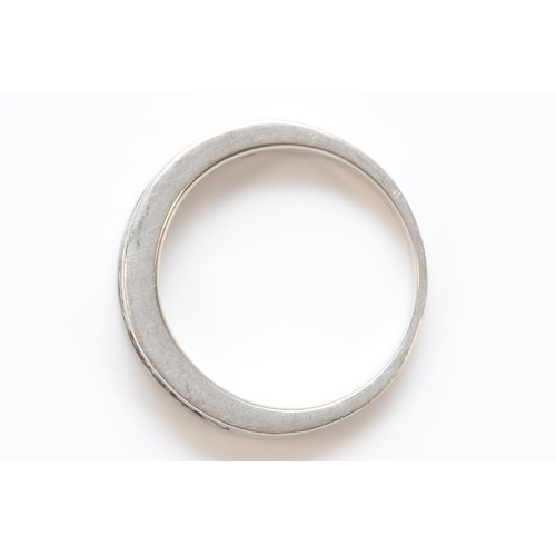 186 - A platinum twelve diamond half eternity ring, O, 6.4g