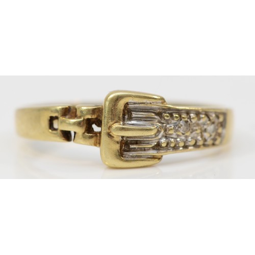 243 - A 9ct gold and diamond buckle ring, P, 1.9gm