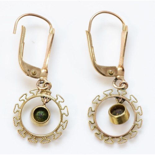 250 - A pair of 9ct gold and paste ear rings, 1.6gm