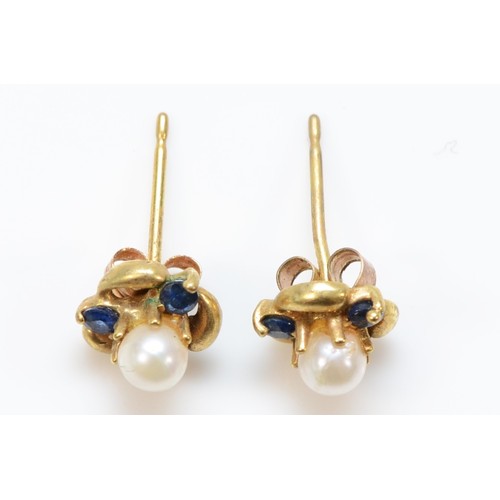 267 - A 9ct gold pair of sapphire and cultured pearl ear studs, 1.1gm