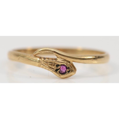 273 - A vintage 9ct gold ruby set snake ring, S, 1.4gm