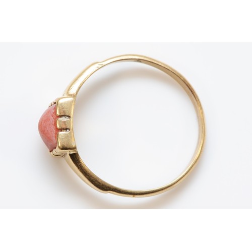 295 - A 9ct gold and coral single stone ring, N, 2gm