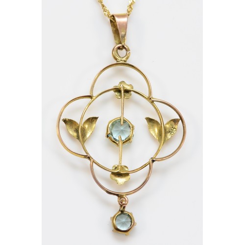 314 - An Edwardian 9ct gold and pale blue paste set pendant, 41mm, chain, 2.4gm