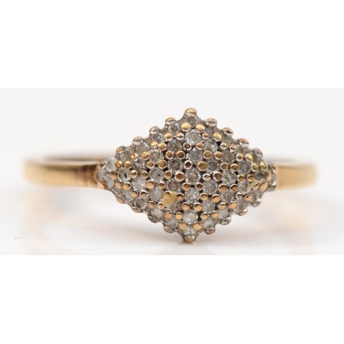 340 - A 9ct gold diamond cluster ring, P 1/2, 2.9g