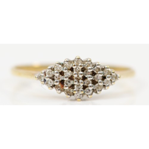 345 - A 9ct gold diamond cluster ring, P 1/2, 1.4g