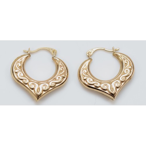 358 - A pair of 9ct gold Etruscan Revival style hoop earrings, 0.8g