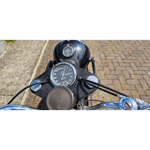 627 - 1954 Norton Model 7 Dominator 88, 497cc. Registration number XAS 263 (non transferrable). Frame numb... 