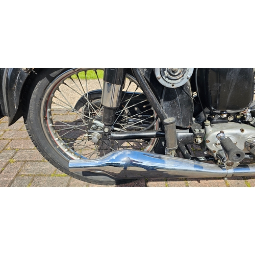 627 - 1954 Norton Model 7 Dominator 88, 497cc. Registration number XAS 263 (non transferrable). Frame numb... 