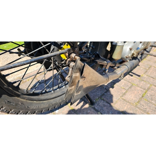 633 - 1952 BSA M21, 600cc. Registration number NGW 171. Frame number several number 5635?. Engine number B... 