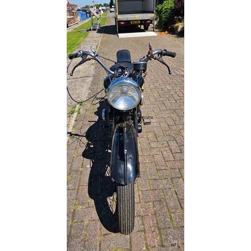 633 - 1952 BSA M21, 600cc. Registration number NGW 171. Frame number several number 5635?. Engine number B... 