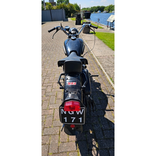 633 - 1952 BSA M21, 600cc. Registration number NGW 171. Frame number several number 5635?. Engine number B... 