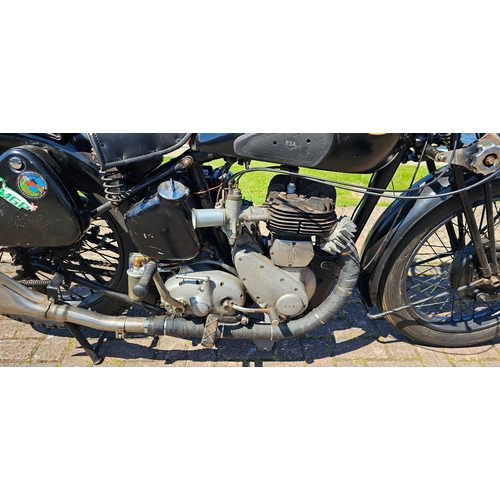 633 - 1952 BSA M21, 600cc. Registration number NGW 171. Frame number several number 5635?. Engine number B... 