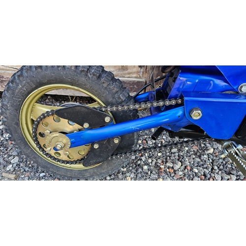 579 - Traka C50, childs bike. Frame number ME2BVY0233AP19670. Engine number 33AP 19670.
In very good condi... 