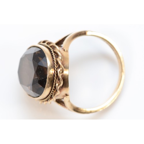 80 - A 9ct gold smokey quartz dress ring, M, 5.5g