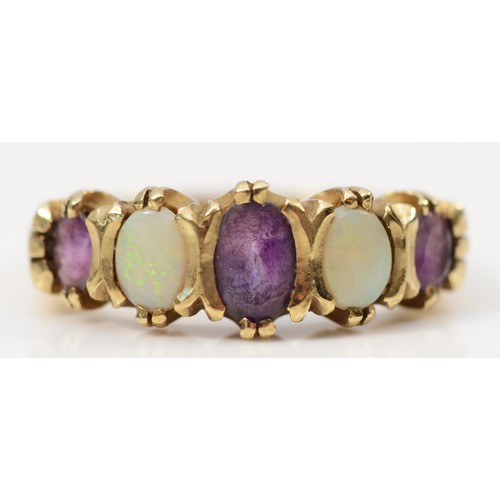 122 - A 9ct gold opal and amethyst dress ring, O 1/2, 3.3g