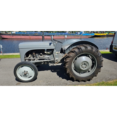 454 - 1951 Ferguson T20 petrol tractor. Registration number NTA 658 (non transferrable). Chassis number TE... 