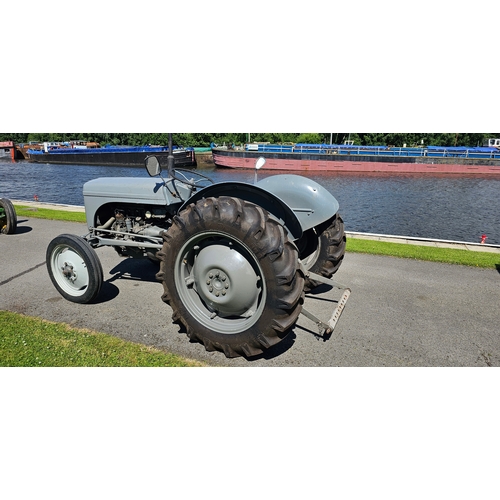 454 - 1951 Ferguson T20 petrol tractor. Registration number NTA 658 (non transferrable). Chassis number TE... 