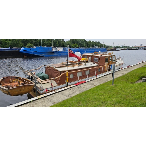 456 - 1936 Thorneycroft Motor Cruiser, Blue Waters.
Length 38 foot, beam 9 foot 6 in, draft 3 foot 3 in, a... 