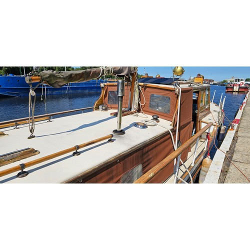 456 - 1936 Thorneycroft Motor Cruiser, Blue Waters.
Length 38 foot, beam 9 foot 6 in, draft 3 foot 3 in, a... 