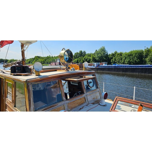 456 - 1936 Thorneycroft Motor Cruiser, Blue Waters.
Length 38 foot, beam 9 foot 6 in, draft 3 foot 3 in, a... 