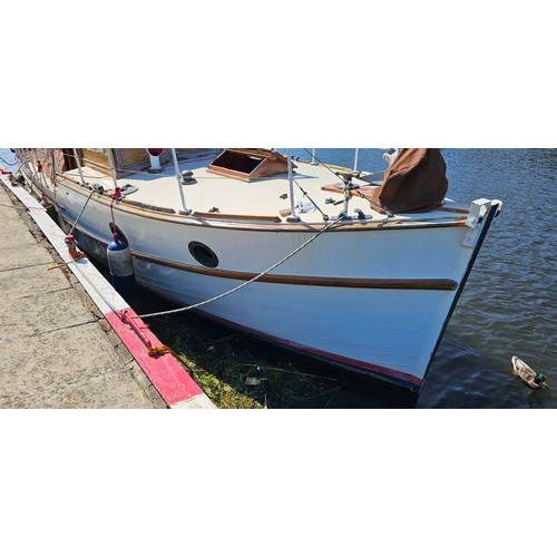 456 - 1936 Thorneycroft Motor Cruiser, Blue Waters.
Length 38 foot, beam 9 foot 6 in, draft 3 foot 3 in, a... 