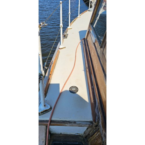 456 - 1936 Thorneycroft Motor Cruiser, Blue Waters.
Length 38 foot, beam 9 foot 6 in, draft 3 foot 3 in, a... 