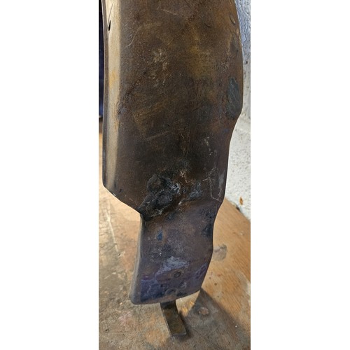 201 - A vintage rear mudguard