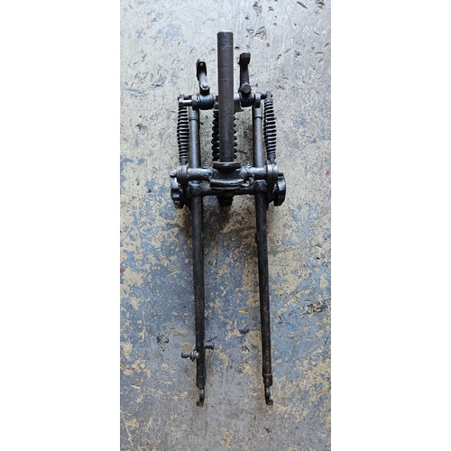 254 - A pair of vintage heavy duty girder forks