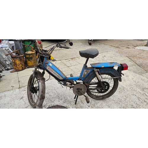 286 - c. 1978/80 Peugeot 103 moped, frame number 855, no engine or paperwork