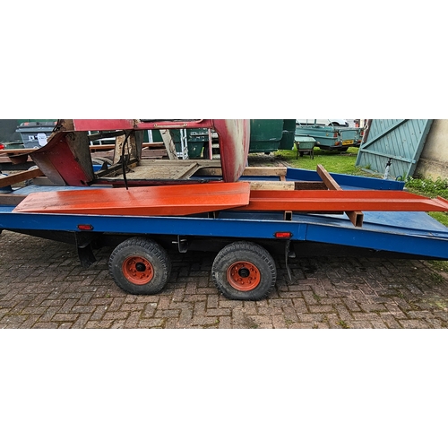 332 - Heavy duty beavertail twin axle trailer, with hand winch and ramps