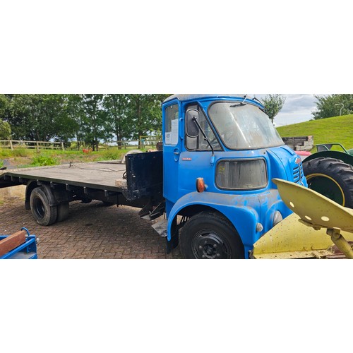 451 - 1980 Leyland Austin FG550 Beavertail truck. Registration number YBT 712V 1998 tax disc.
Believed to ... 