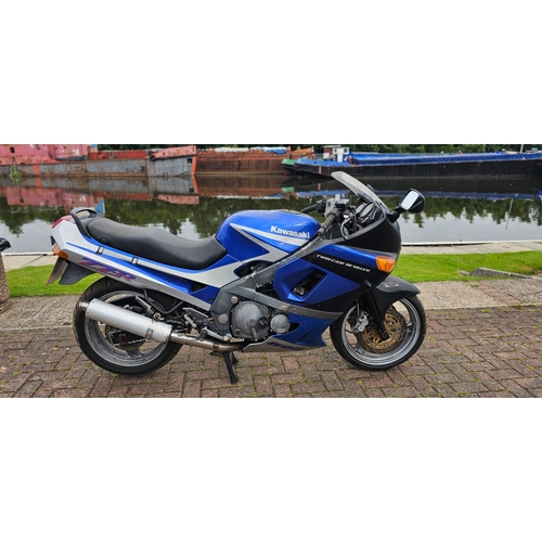 7 - 1992 Kawasaki ZX600D, 592cc. Registration number J436 SPA. Frame number ZX600D-601769. Engine number... 