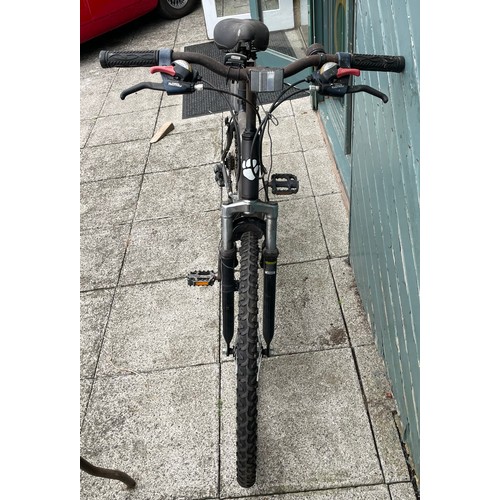 An Ascent Muddyfox adults mountain bicycle