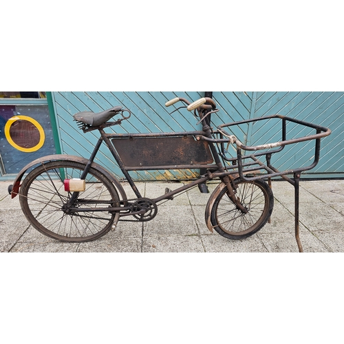 15 - A Gundle Model U tradesman bicycle, with rod brakes.
Gundle 'Trade' or 'Carrier' bicycles were manuf... 