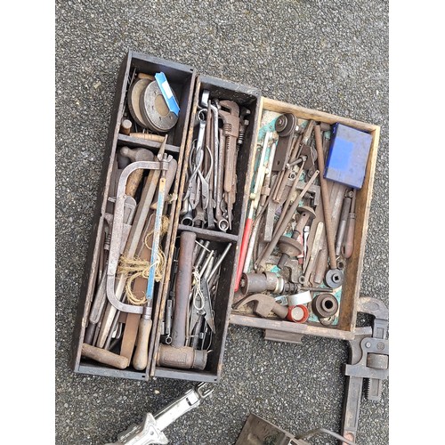 25 - 3 x wooden trays containing various hand tools, 1 x metal box containing car jacks and spares, 1 x l... 