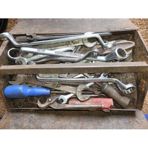 41 - 3 x small tool boxes containing a qty of hand tools.