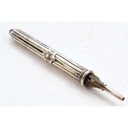 334 - Mordan & Co., an unmarked silver propelling pen/pencil, split seam, 5.5cm