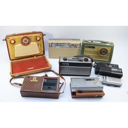 127 - A collection of mid 20th century and later transistor radios, makers to include; Sony, KB Lyric, Rob... 