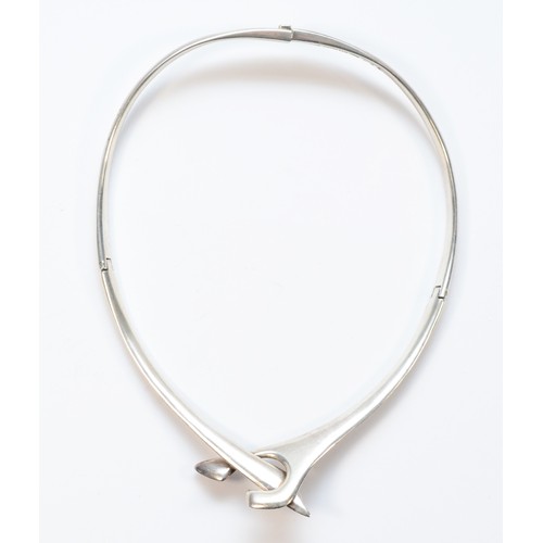 15 - A Mexican silver torque necklace, 15.5cm overall, 75gm