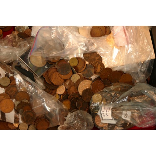 94 - A quantity of British coinage, pre-decimal and decimal, to include Commonwealth and world coinage. A... 