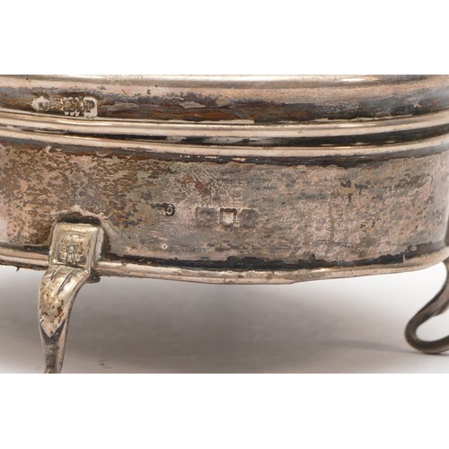 27 - A silver and tortoiseshell trinket box, by William Comyns, London 1910, cracked lid, 11 x 8cm