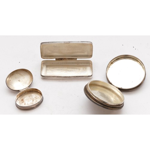 89 - A circular silver box, London 1942, with internal mirror and two silver boxes, 67gm