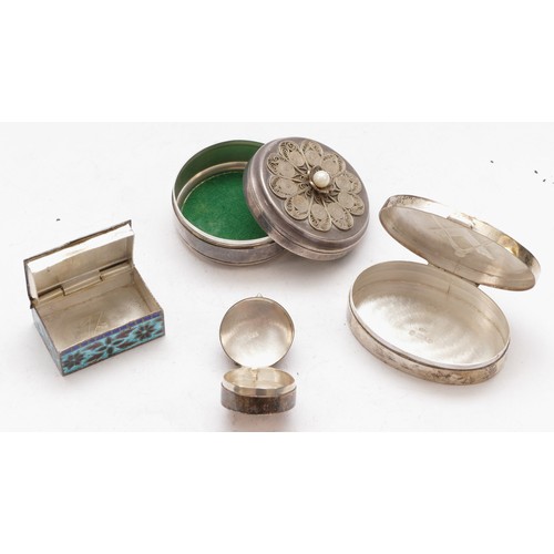 90 - A silver limited edition box, by BAH, untraced, London1984, 81/250, 42mm with cultured pearl and fil... 