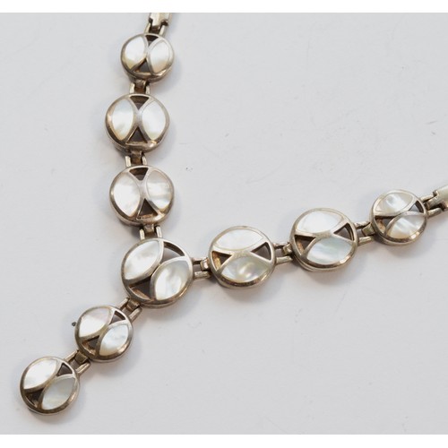 178 - A 925 silver and mother of pearl necklace, with drop, 42cm, 33gm