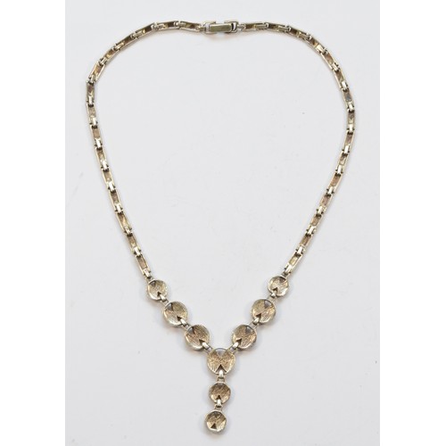 178 - A 925 silver and mother of pearl necklace, with drop, 42cm, 33gm