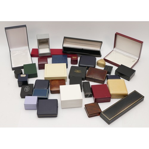 227 - A quantity of jewellery boxes