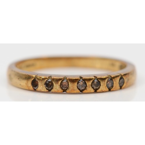 271 - A 9ct gold diamond half eternity ring, P, 2g