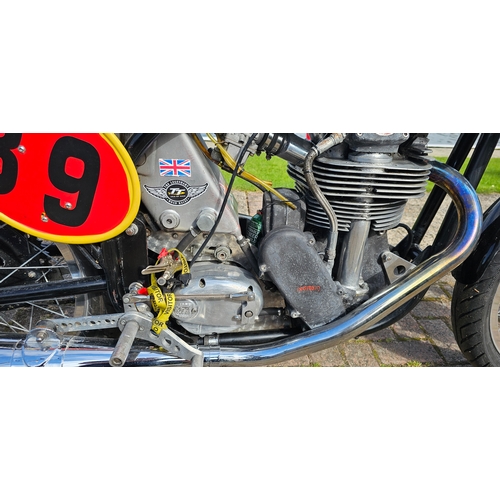 490 - c.1957/8 Manx Norton 40M, 349cc. Registration number, not road registered. Frame number M40 1008. En... 